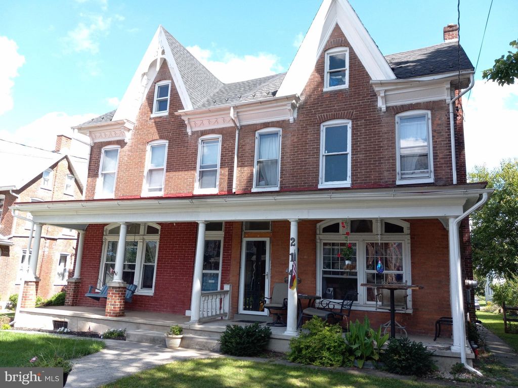214 Noble St, Kutztown, PA 19530