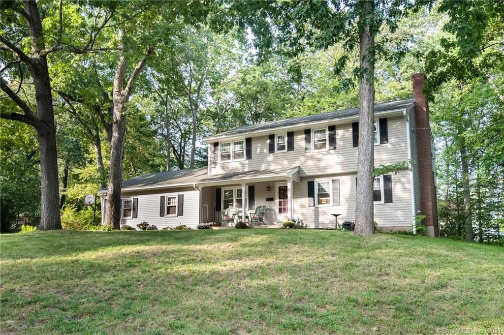 53 Mountain Dr, South Windsor, CT 06074