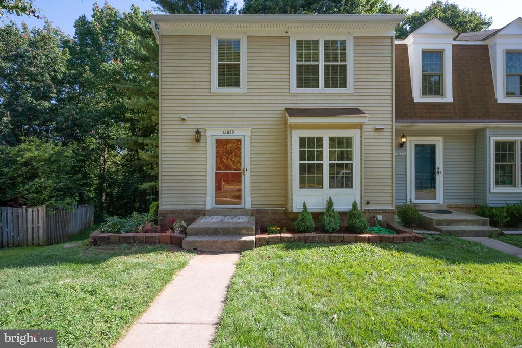 12839 Climbing Ivy Dr, Germantown, MD 20874