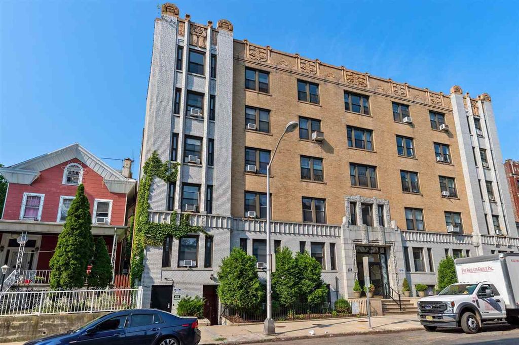 333 Fairmount Ave #5J, Jersey City, NJ 07306