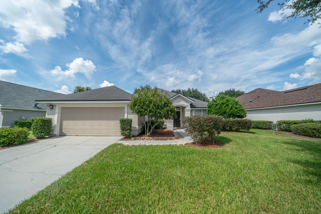 5907 Green Pond Dr, Jacksonville, FL 32258
