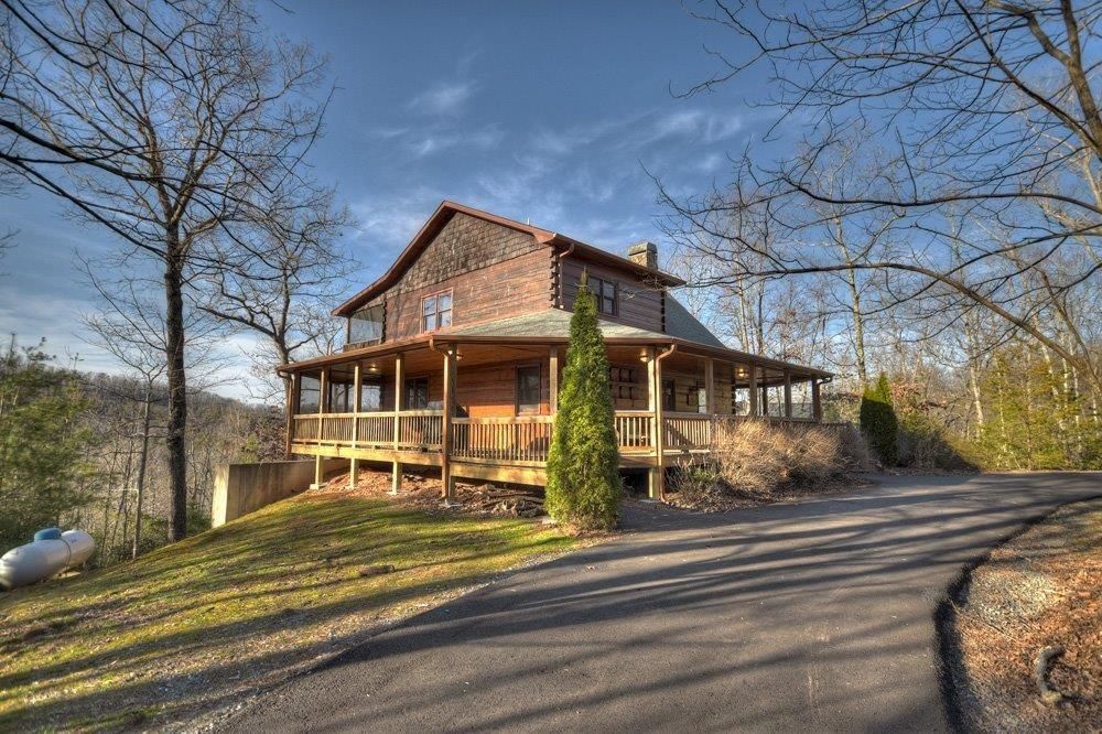 530 Weaver Creek Way, Blue Ridge, GA 30513 | Trulia