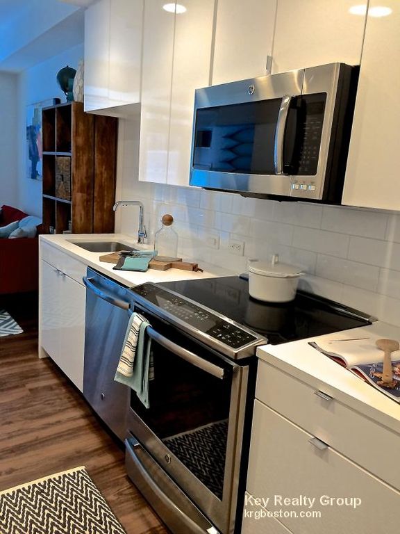 1377 Boylston St #1106, Boston, MA 02215