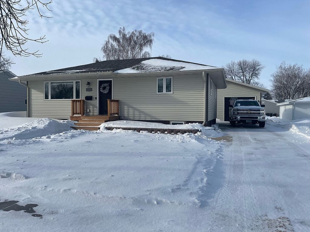 1427 Kittson Ave, Grafton, ND 58237 Trulia