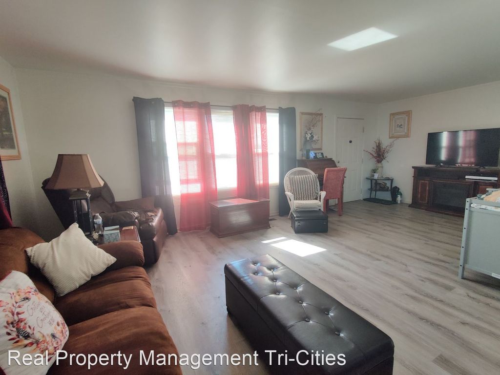 941 Long Ave, Richland, WA 99352