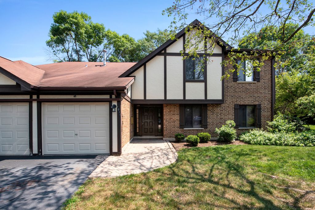 1011 E Glavin Ct #4, Palatine, IL 60074