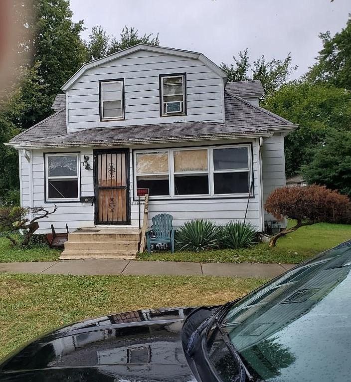 511 E Columbia Ave, Champaign, IL 61820