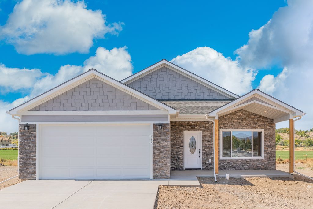 Acadia 1301 Plan in Bear Creek Subdivision, Montrose, CO 81401