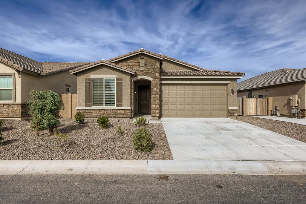 2132 W Larissa Ln, Queen Creek, AZ 85142