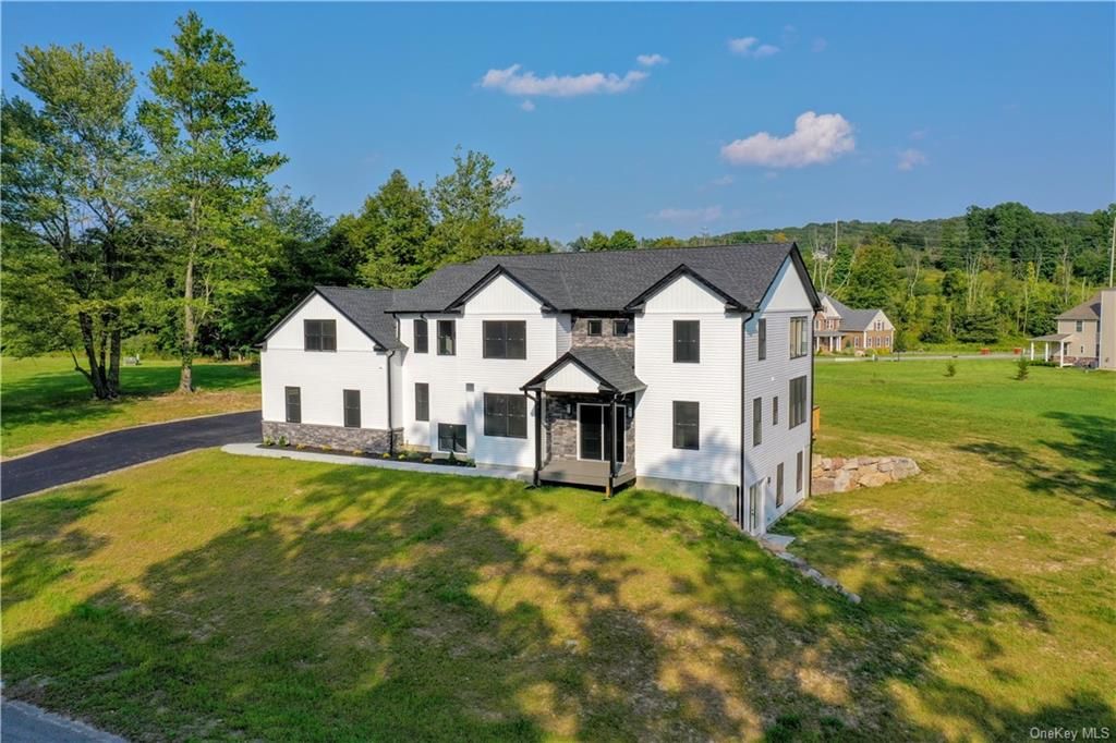 9 El Dorado Trl, Chester, NY 10918