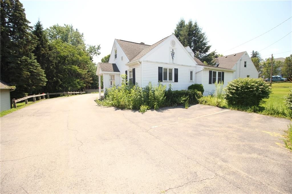 213 Empire Blvd, Rochester, NY 14609