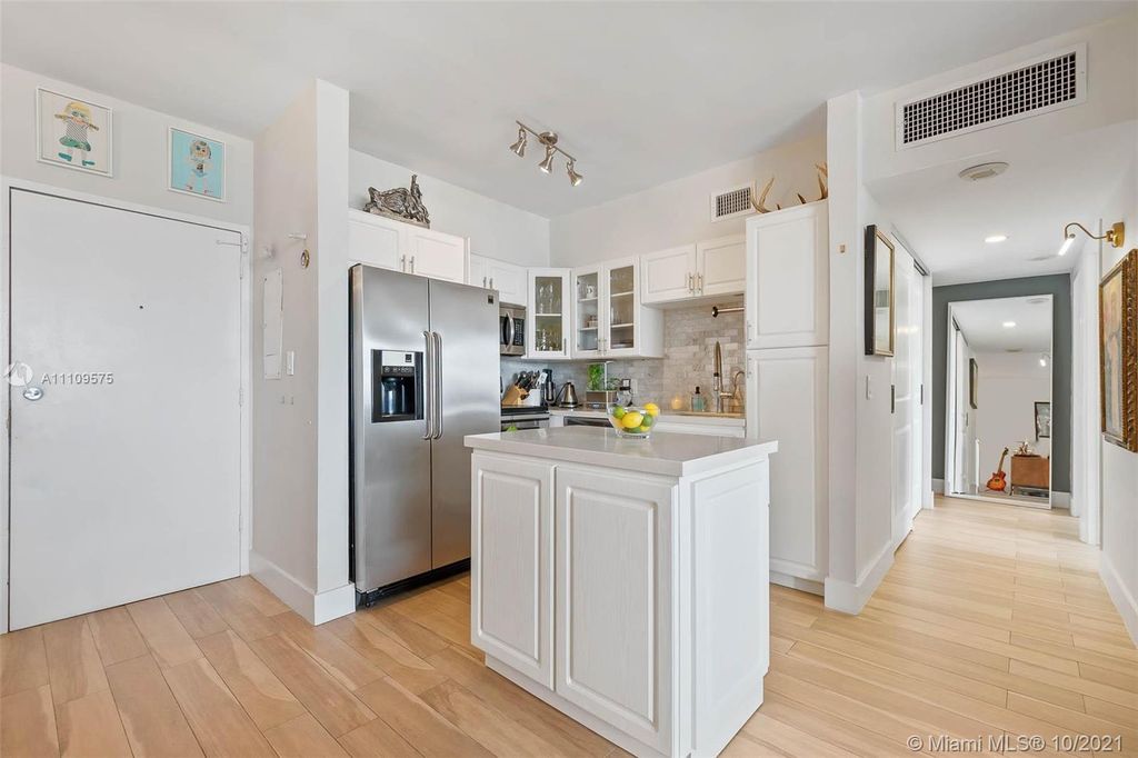 7441 Wayne Ave #14R, Miami Beach, FL 33141