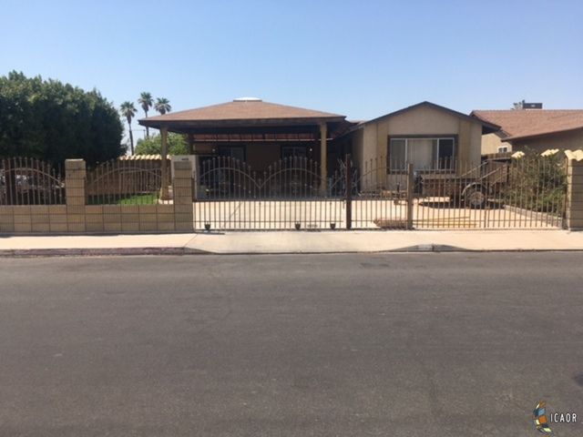 602 E M B Martinez St, Calexico, CA 92231