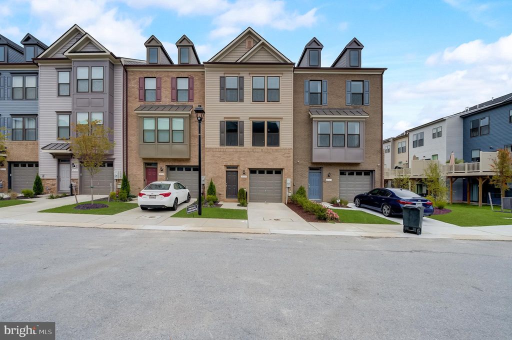 10315 Vista Meadow Way, Lanham, MD 20706