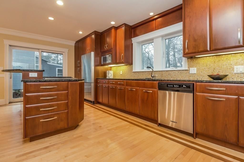 5 Forest St   #5, Newton Highlands, MA 02461