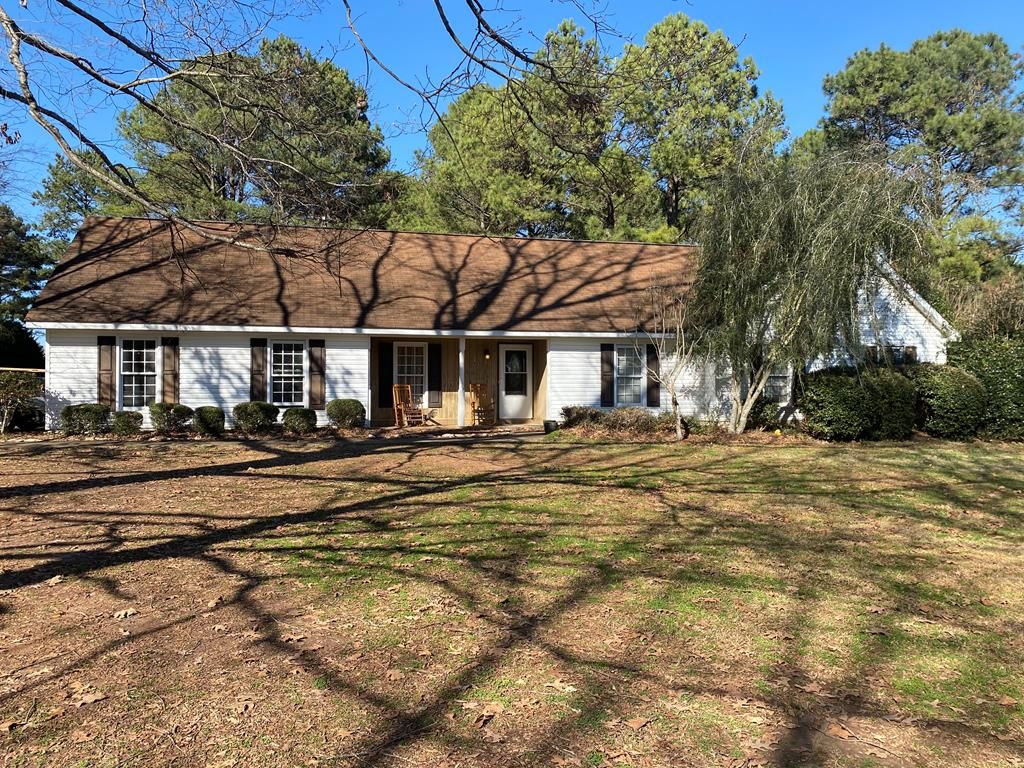 908 Saddle Hill Rd, Greenwood, SC 29646 4 Bed, 2 Bath SingleFamily Home MLS 120511 10