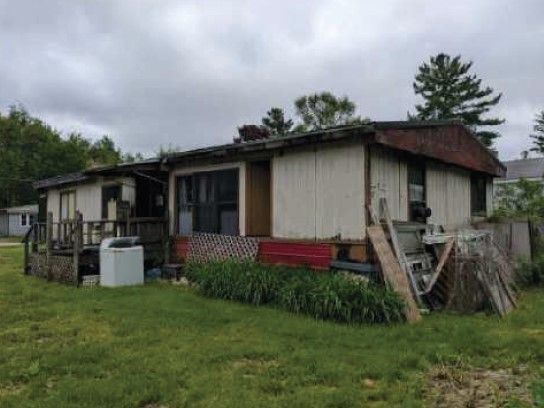 4066 Garland Dr, Jackson, MI 49201