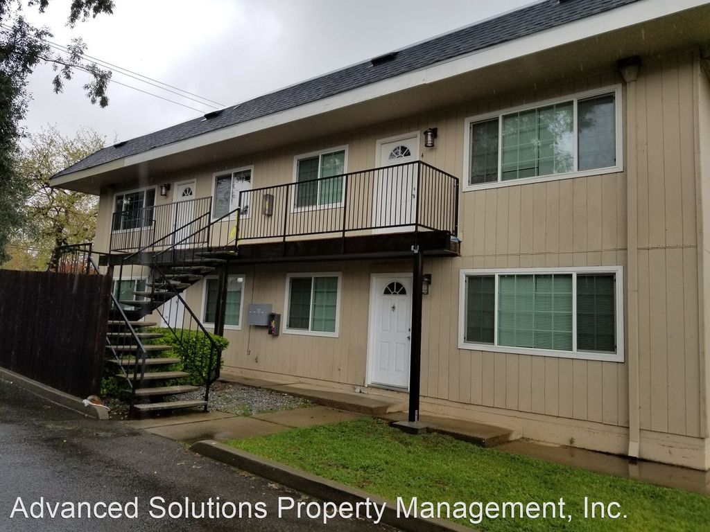 3741 Churn Creek Rd #4, Redding, CA 96002
