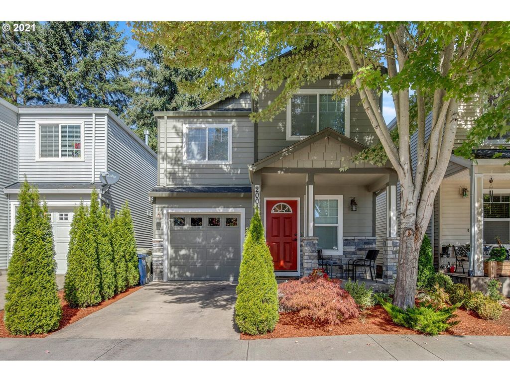 20045 Kendall Ln, Beaverton, OR 97003
