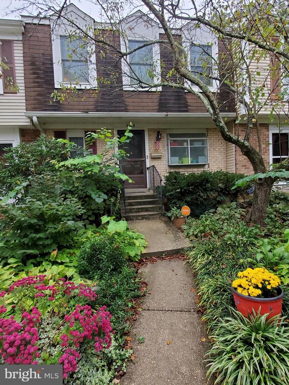 6920 Woodstream Turn, Lanham, MD 20706