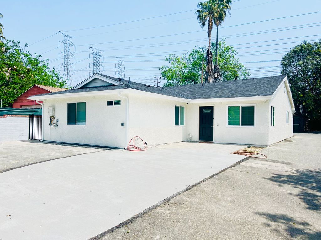 9010-9016 Wilbur Ave, Northridge, CA 91324