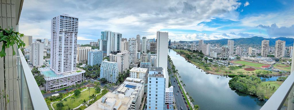 445 Seaside Ave #31, Honolulu, HI 96815