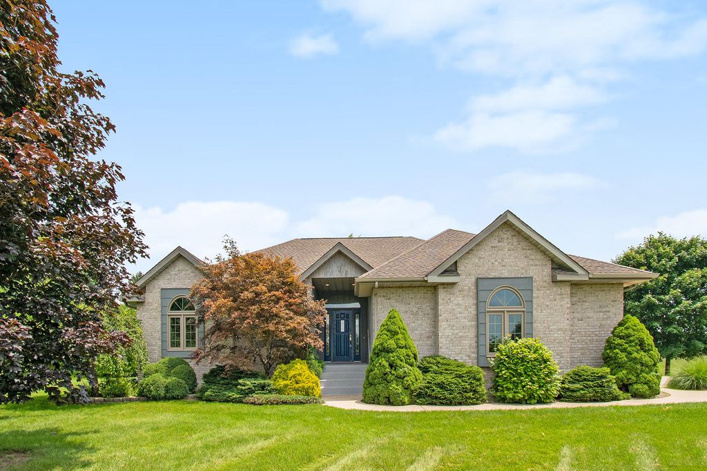 181 S Fremont Rd, Coldwater, MI 49036