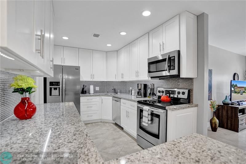 1930 NE 2nd Ave #210L, Wilton Manors, FL 33305
