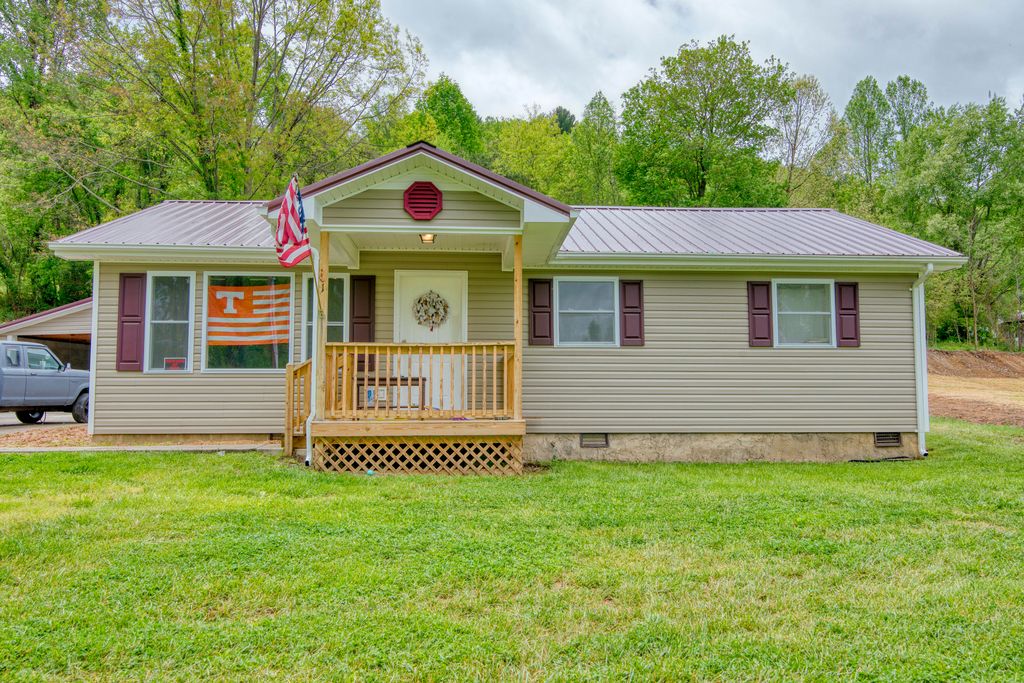 120 Oak St, Erwin, TN 37650 4 Bed, 2 Bath SingleFamily Home MLS