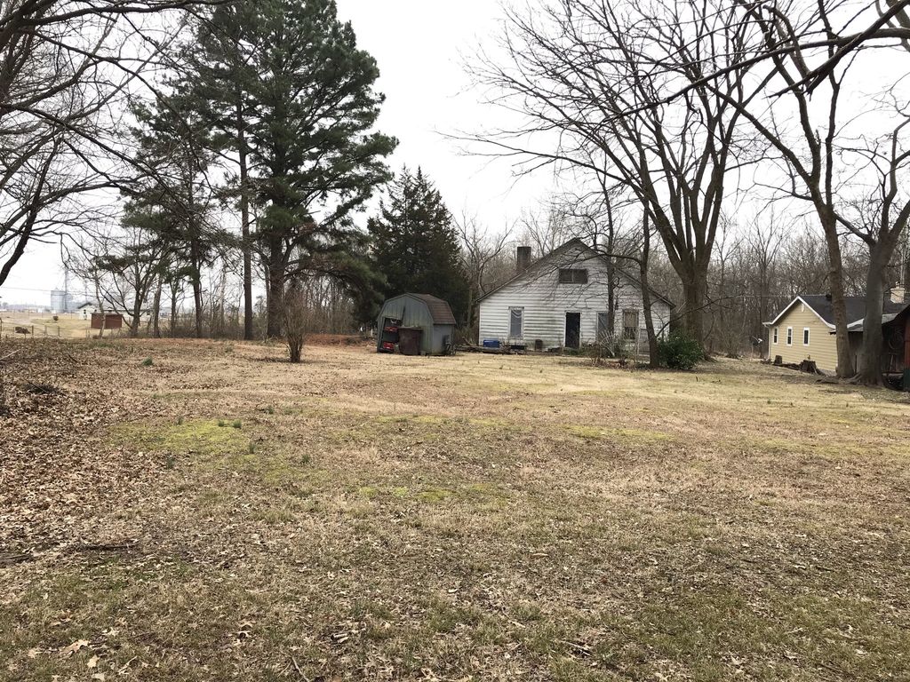 251 E Main St, Gracey, KY 42232