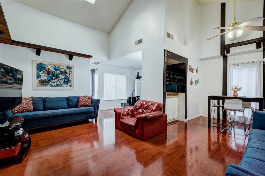 6827 Greenway Chase St, Houston, TX 77072 - 1 Bed, 1 Bath Townhouse