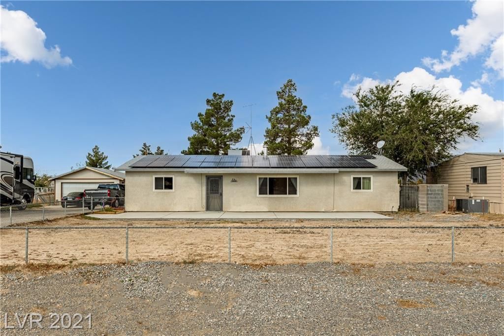 3820 Point Dr, Pahrump, NV 89060