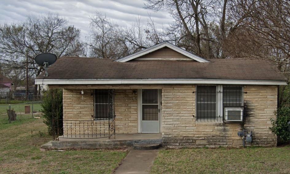 910 Dawson St, Waco, TX 76704