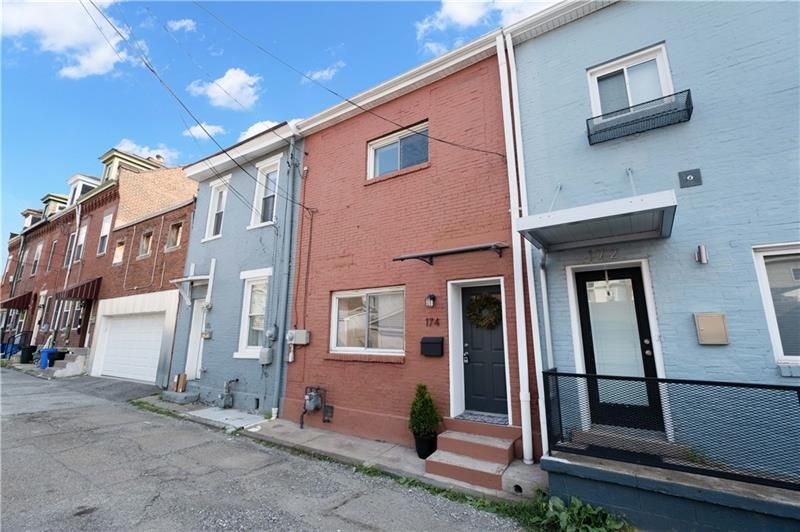 174 Lodi Way, Pittsburgh, PA 15201