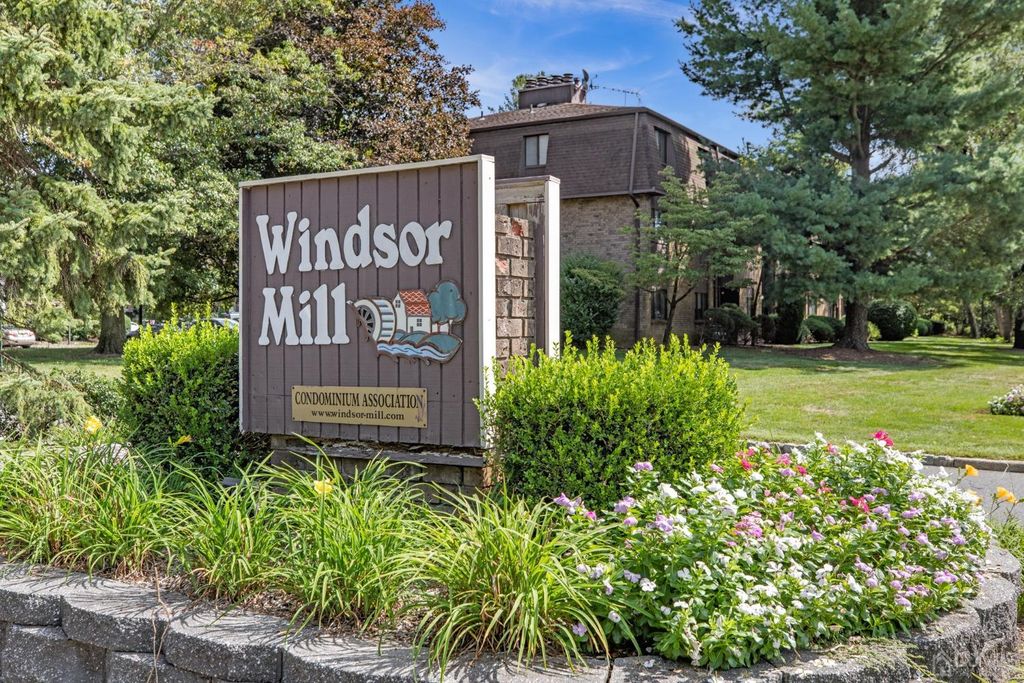 2422 Old Stone Mill Dr #2422, East Windsor, NJ 08512
