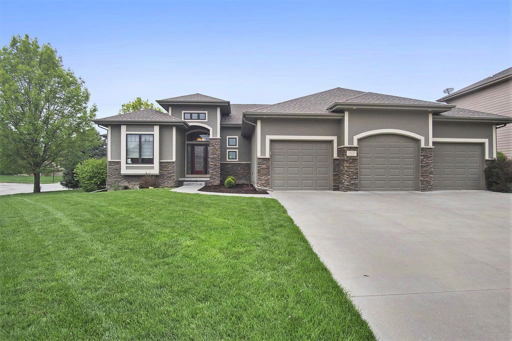 10150 Edward St, La Vista, NE 68128 Trulia