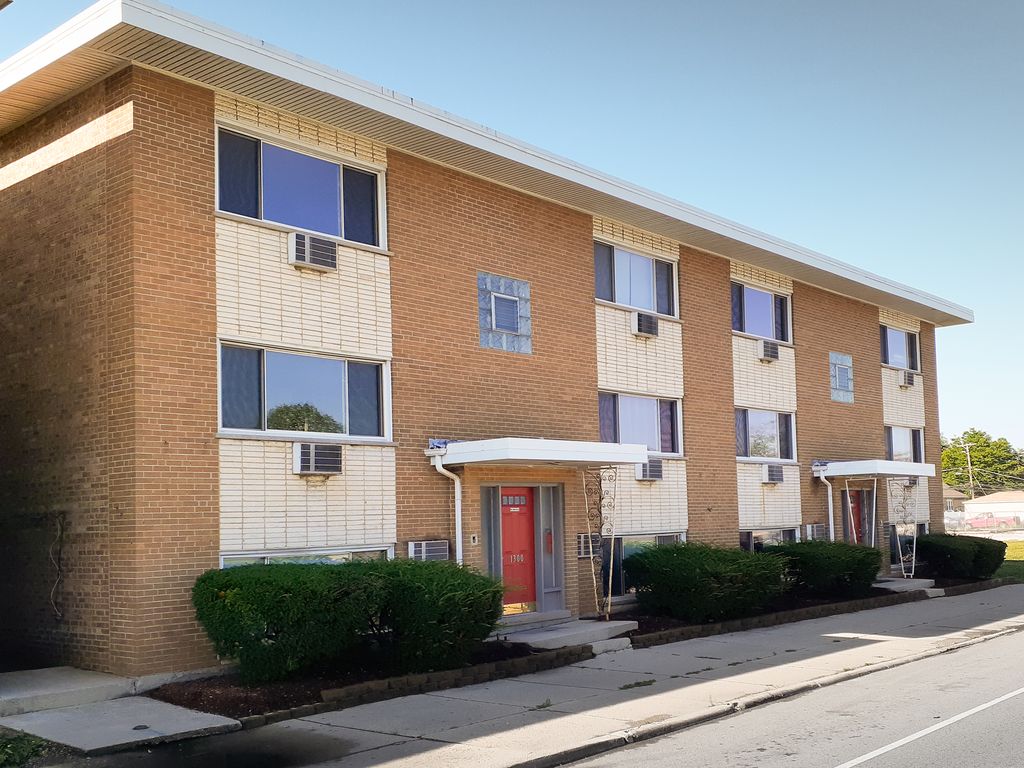 1300 W Roosevelt Rd Broadview, IL Trulia