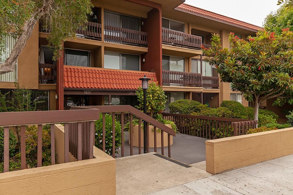 3825 Centre St #8, San Diego, CA 92103