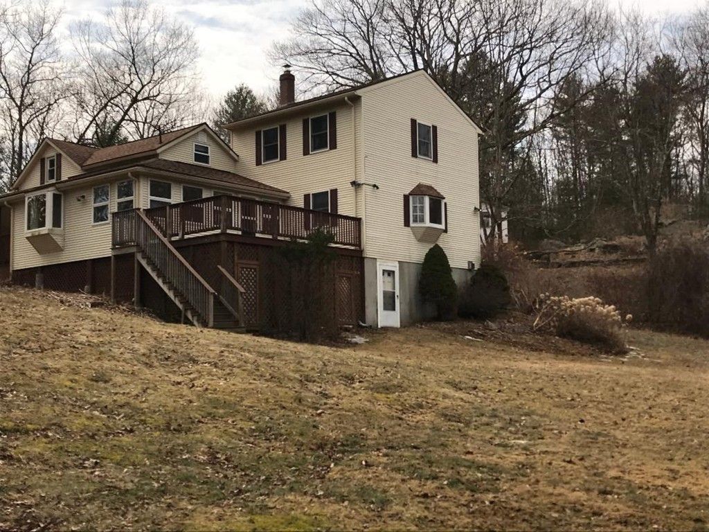 486 W Main St, Northborough, MA 3 Bed, 2 Bath SingleFamily Home 29