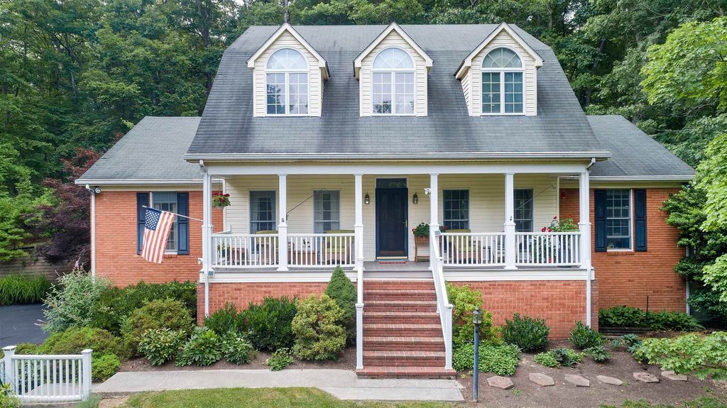 1010 Madison Ln, Blacksburg, VA 24060