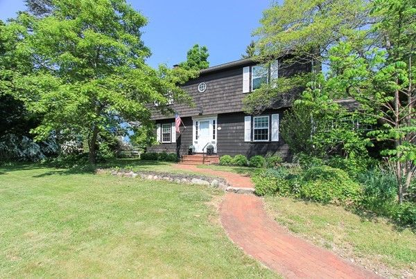 300 Essex St, South Hamilton, MA 01982