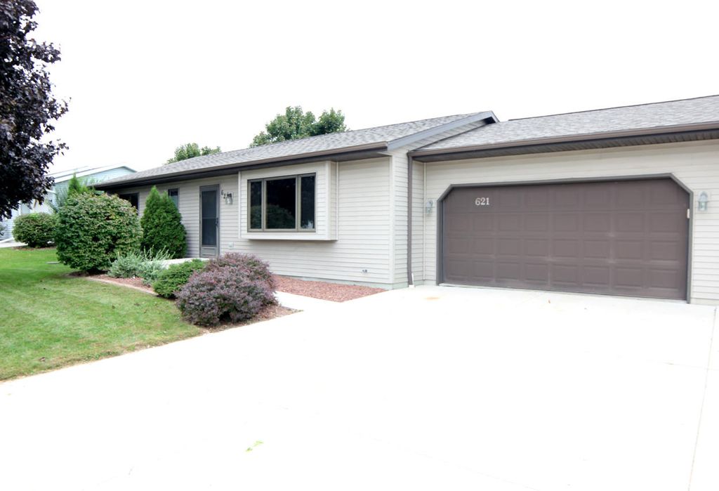 621 S Lincoln Dr, Howards Grove, WI 53083 Trulia