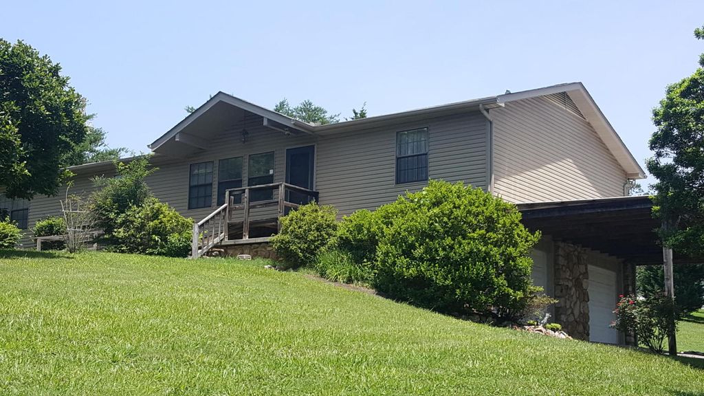 homes for sale with mother in law suite knoxville tn