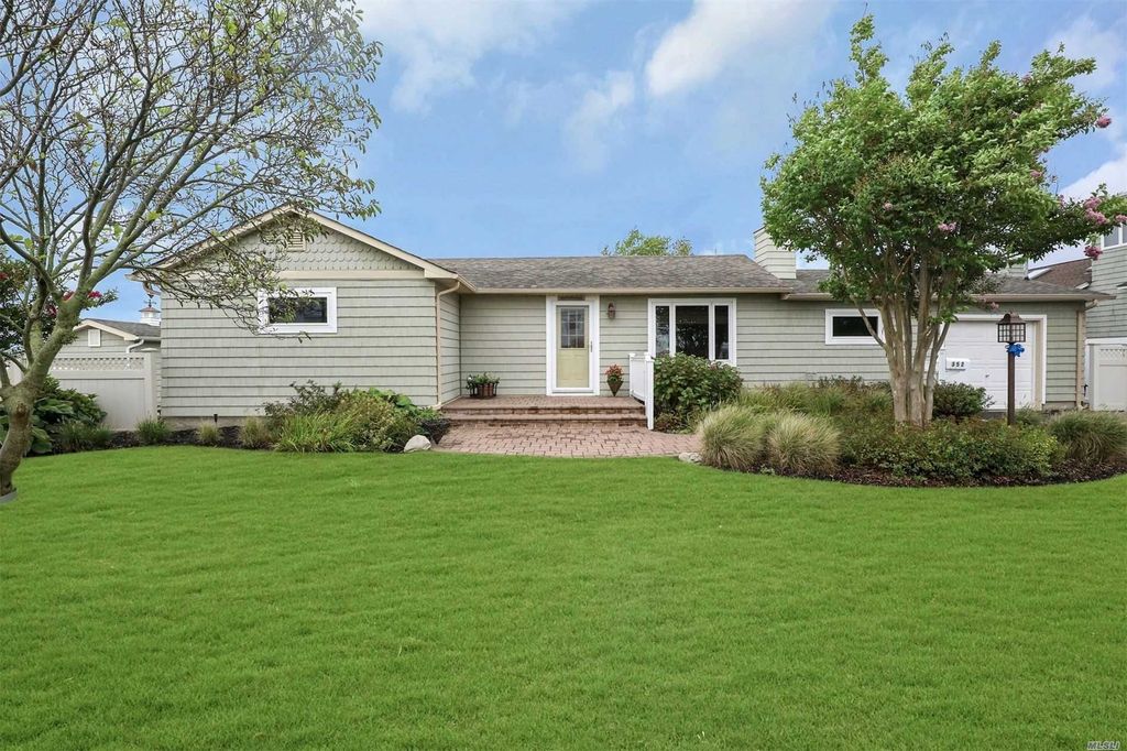 352 E Shore Road, Lindenhurst, NY 11757 Trulia