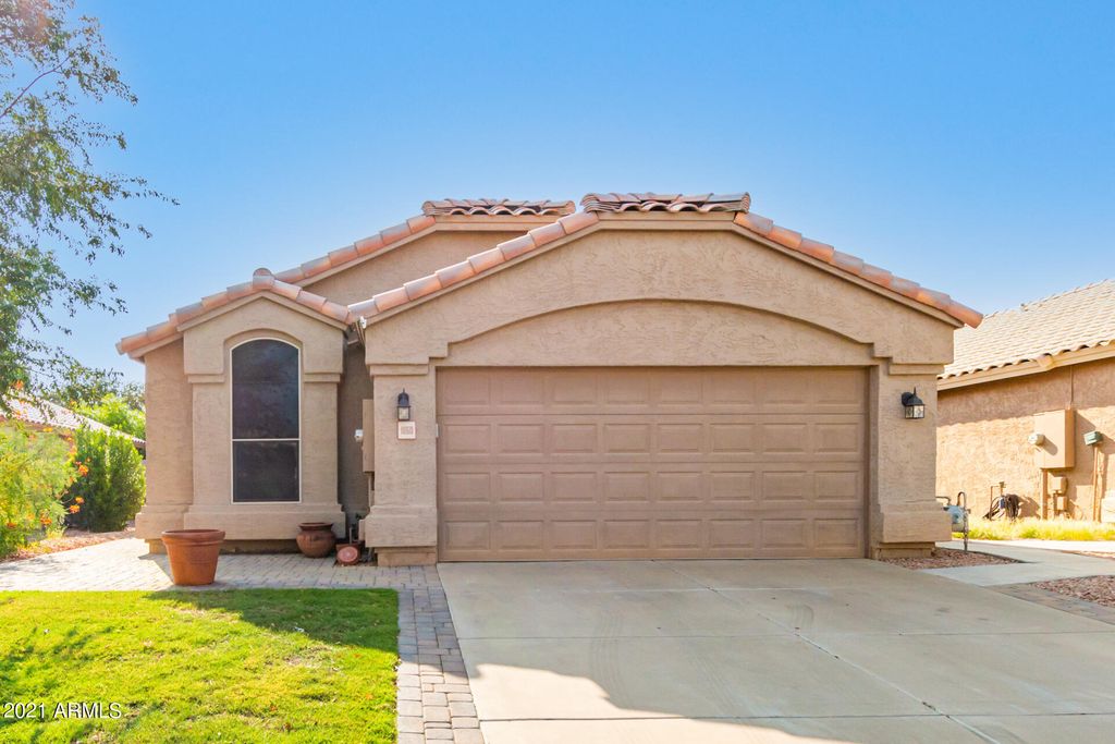 1060 S Yucca Pl, Chandler, AZ 85286