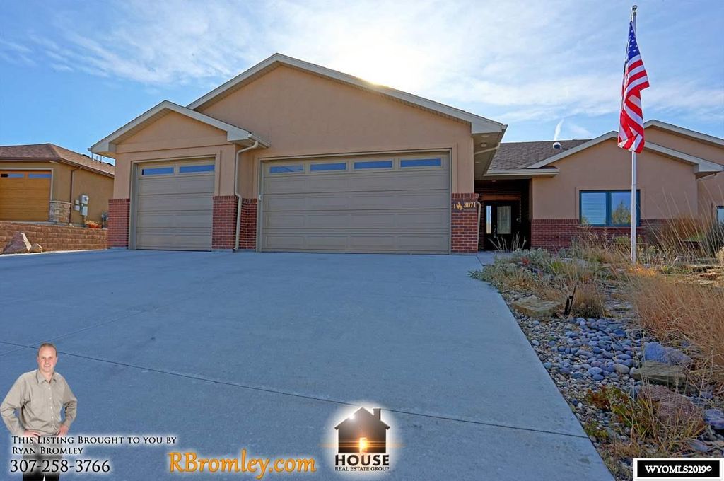 3071 E  18th St, Casper, WY 82609