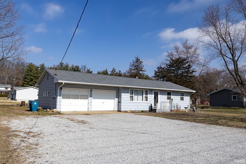 11679 State Road 120, Middlebury, IN 46540