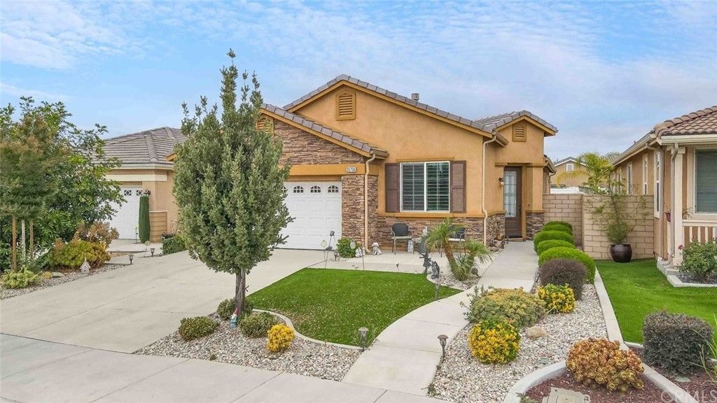26704 Opalescent Dr, Menifee, CA 92584