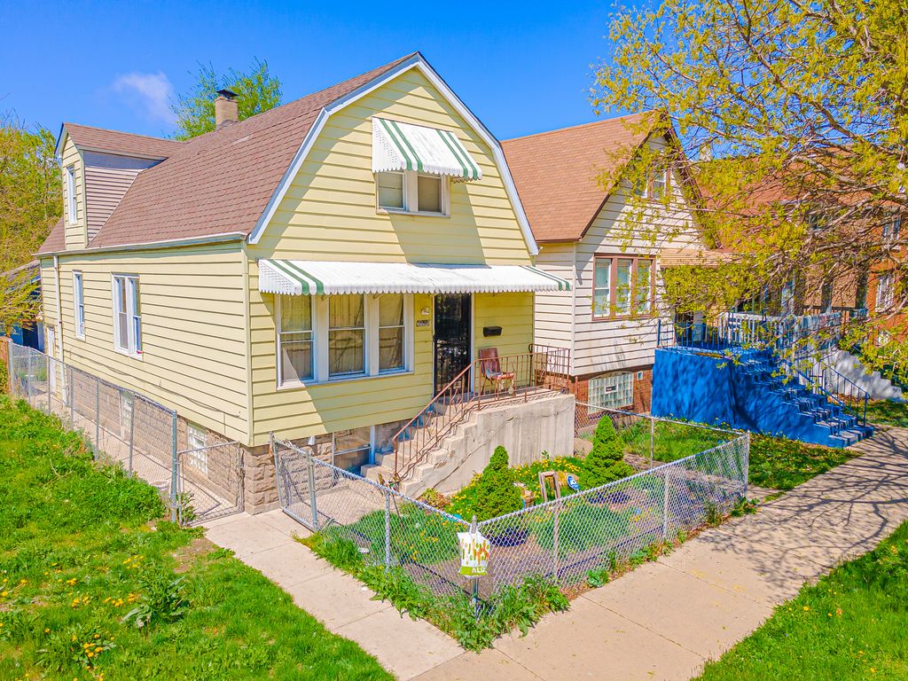 8326 S Burnham Ave, Chicago, IL 60617