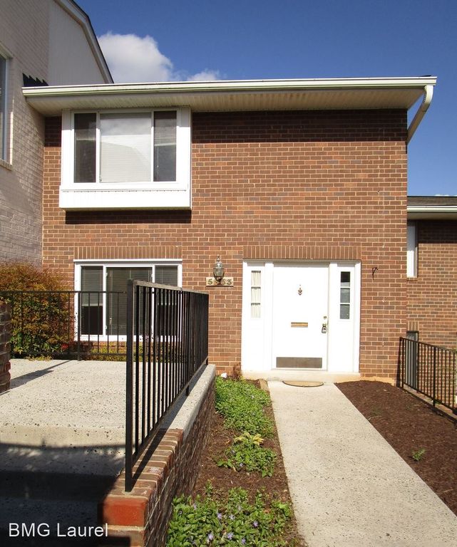 5533 Burnside Dr, Rockville, MD 20853